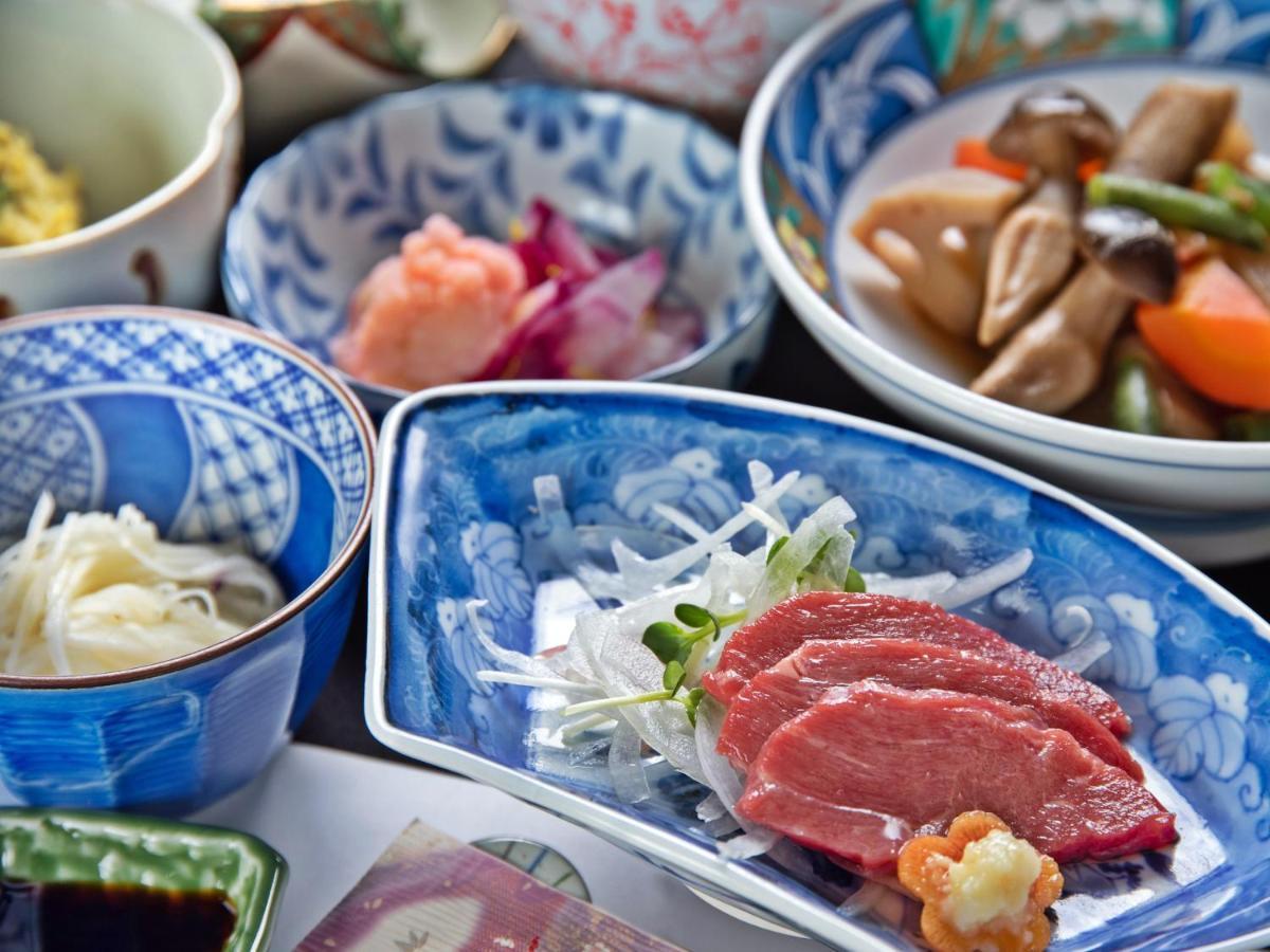 Kanoe Iiyama Bagian luar foto