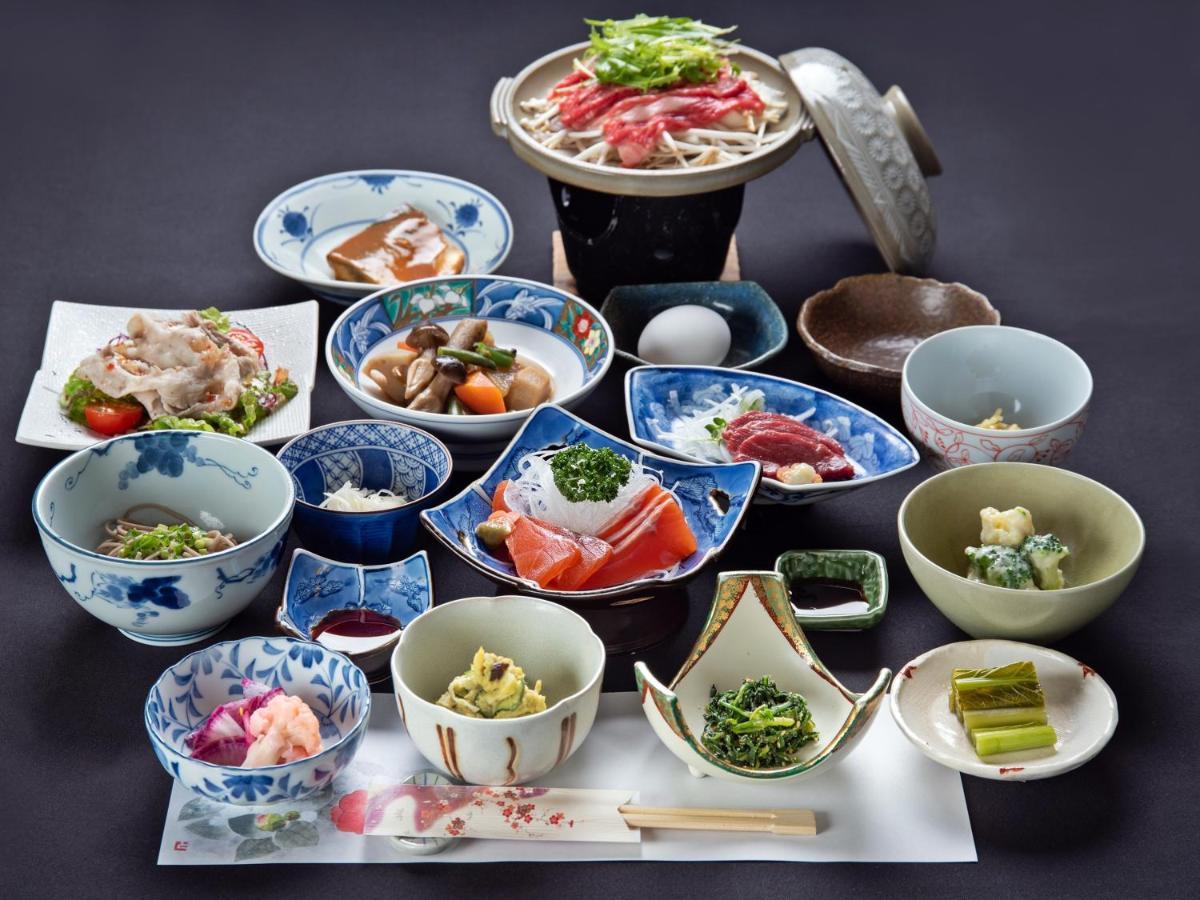 Kanoe Iiyama Bagian luar foto