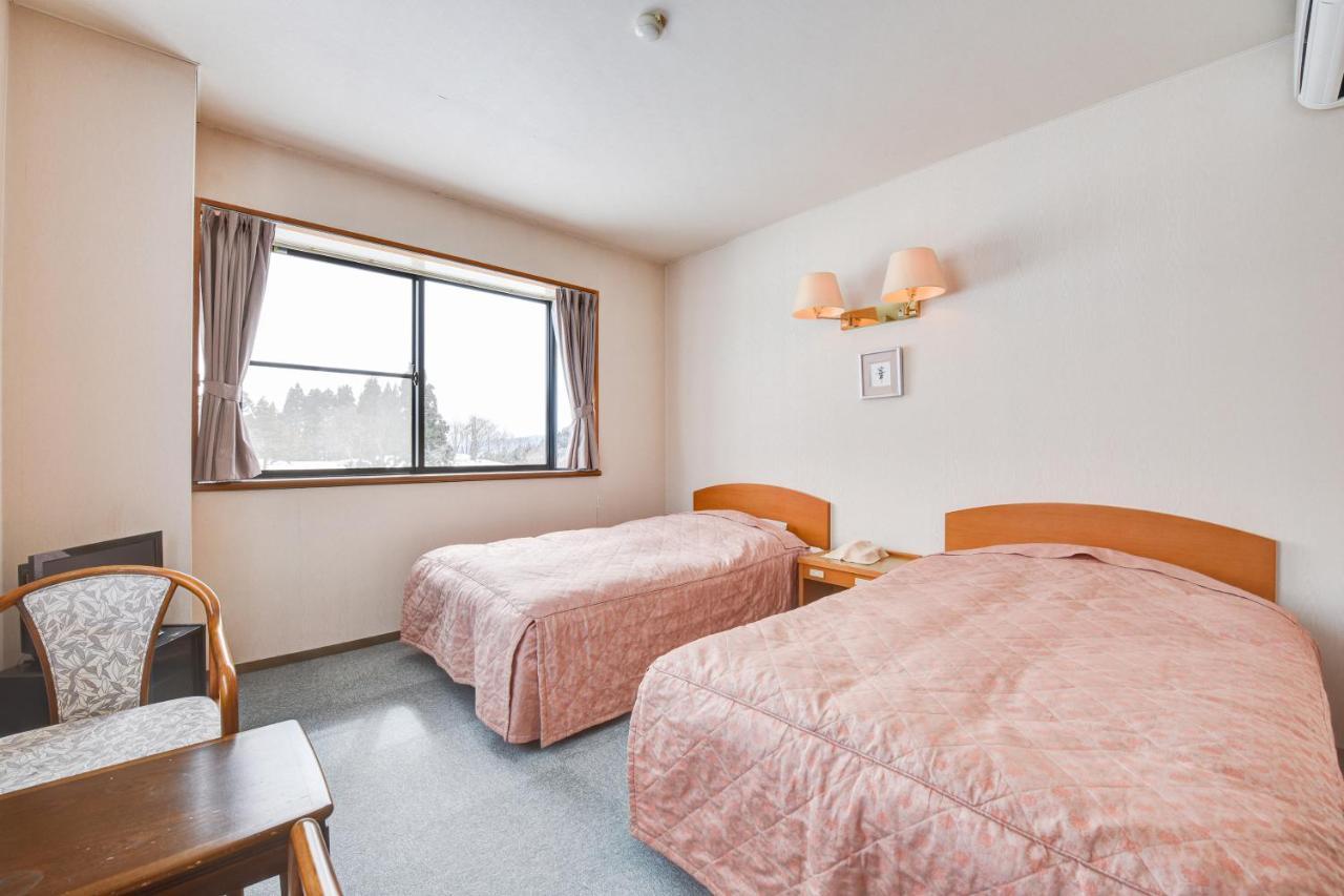 Kanoe Iiyama Bagian luar foto