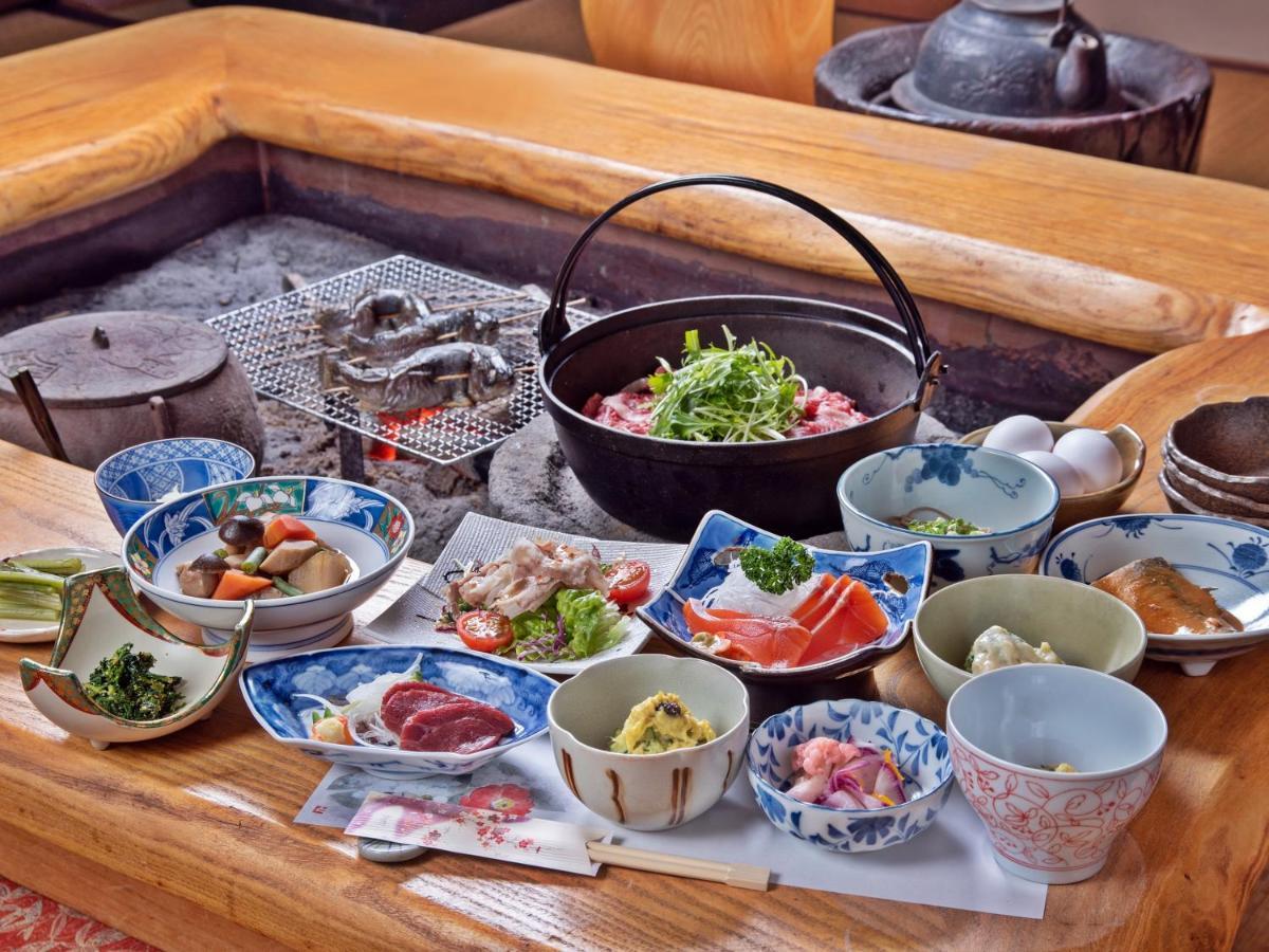 Kanoe Iiyama Bagian luar foto